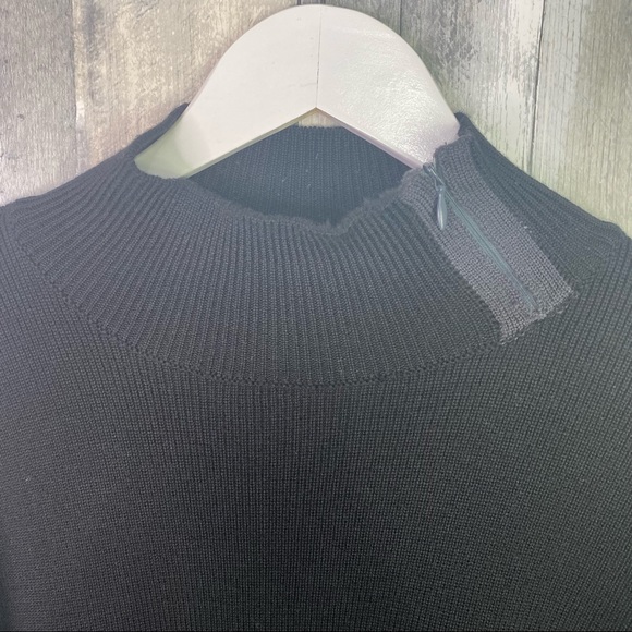 EMPORIO ARMANI Black Merino Wool Long Sleeve Sweater Size Large - Picture 2 of 8